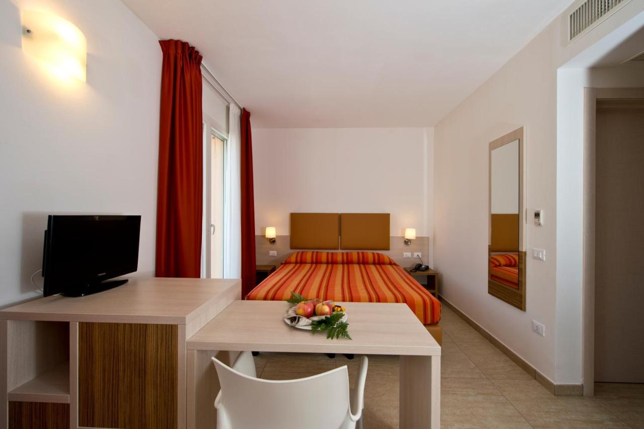 Resort Club Village & Romea 3*